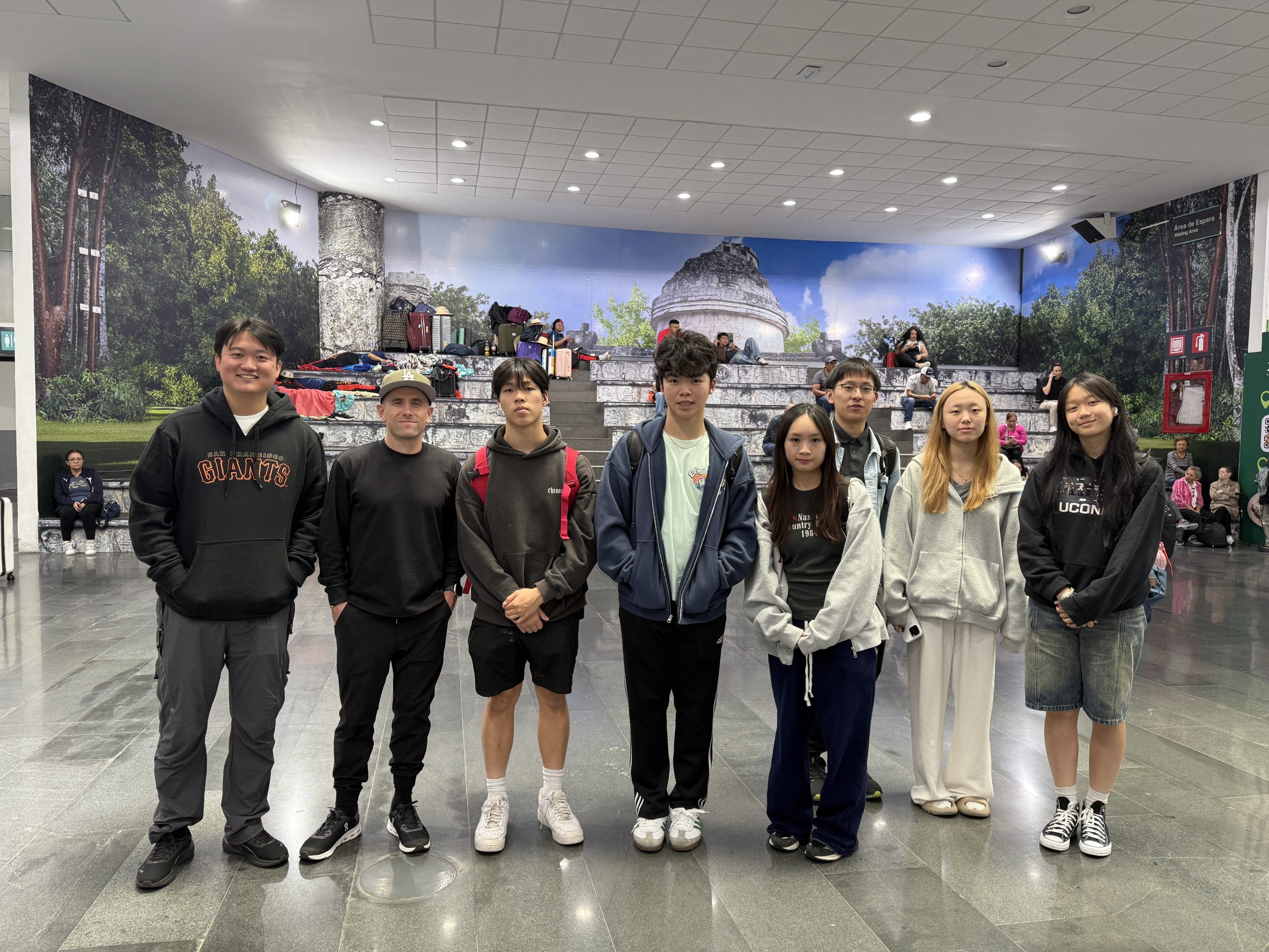 Team China WSDC Arrives in Mexico for Pre-Worlds 2025